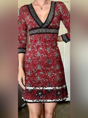 MSSP Red White Black Paisley Mini Dress V Neck Wrap Half Sleeves XS
